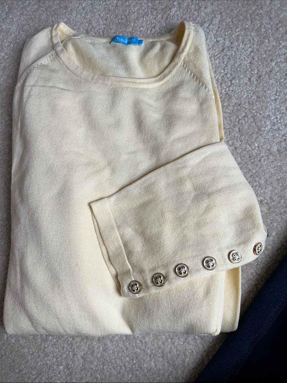 J McLaughlin  yellow Long Sleeve Button Detail on sleeve Top Size Large